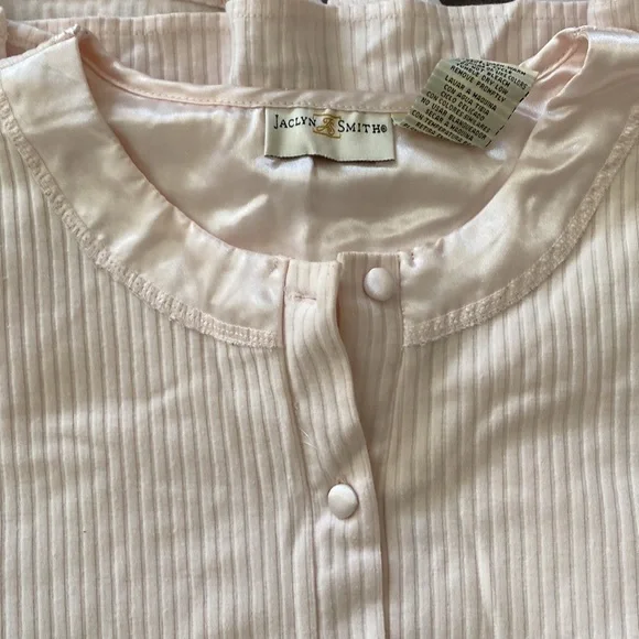 Jaclyn Smith Pajama Set - Picture 2 of 5